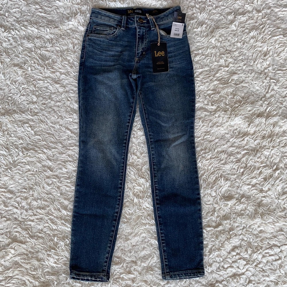 💟NWT Lee Mid Rise Skinny Ankle Jeans💟